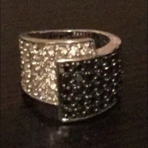 Premier Designs Opera Ring Size 6
